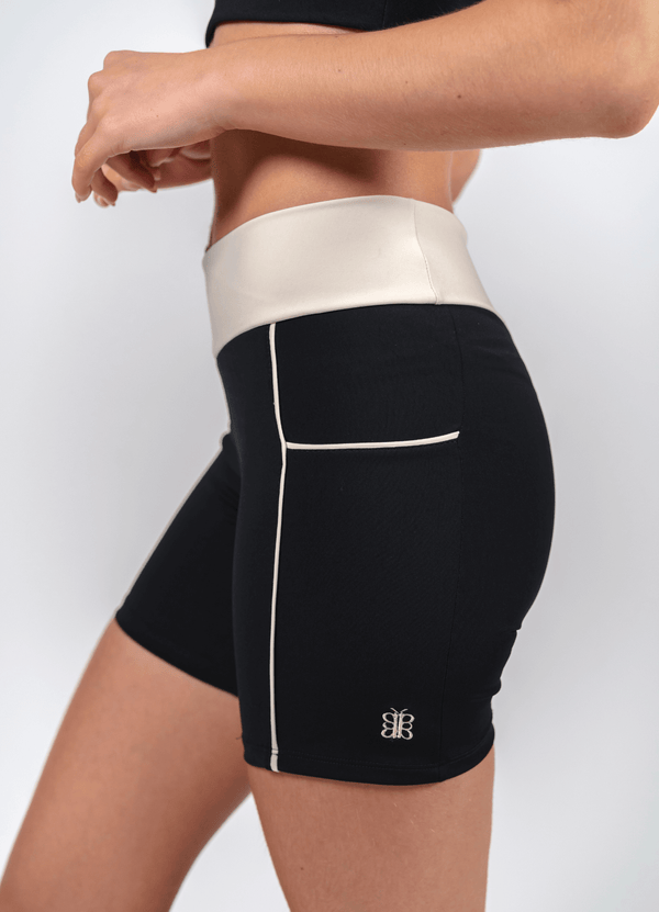 Nova Short - Black & White
